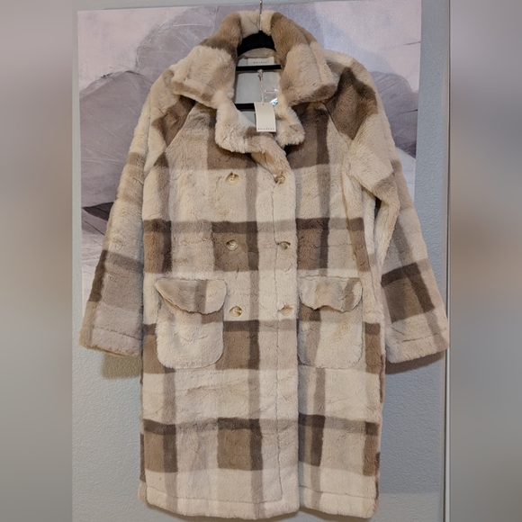 Melloday The Softest Double Breasted Faux Fur Coat Size Medium Nwt ❤️ - Picture 4 of 10